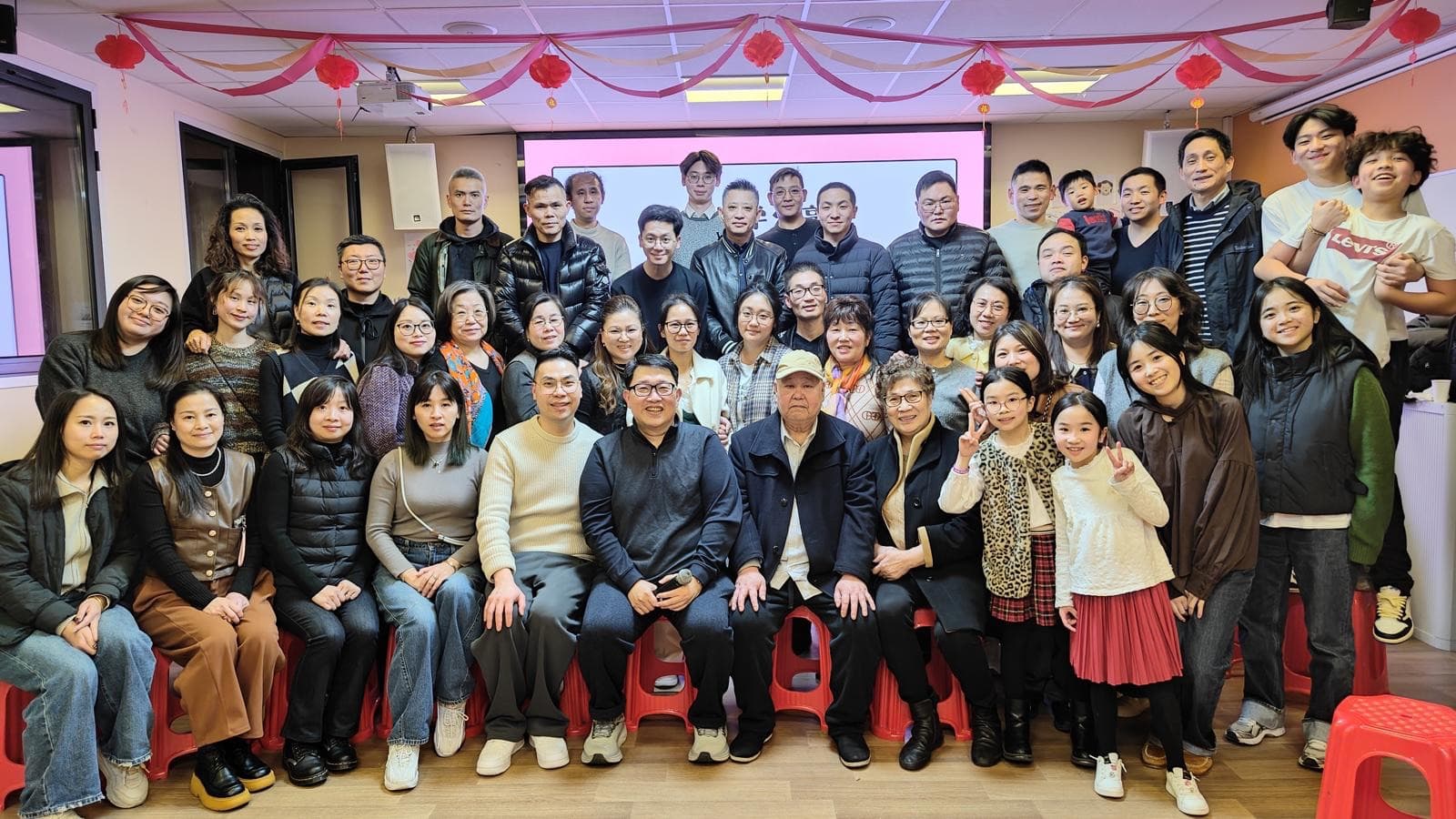 在法國巴黎約瑟團契領會